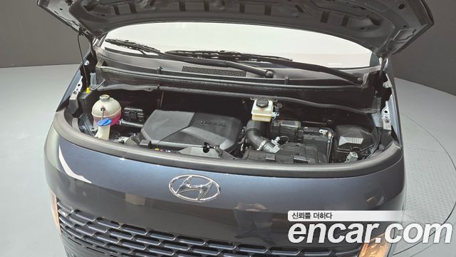 Hyundai Staria 2022 — photo 6