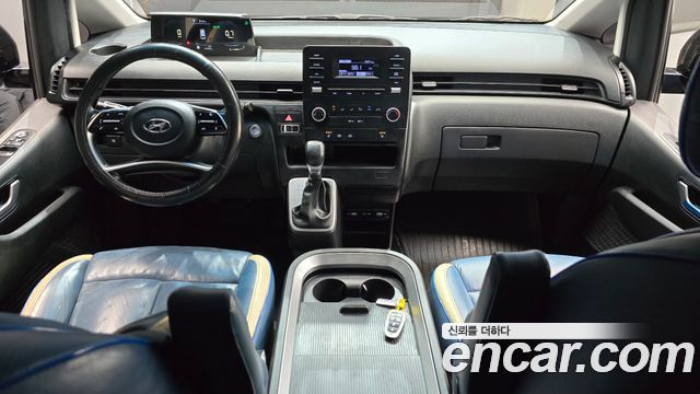 Hyundai Staria 2022 — photo 7