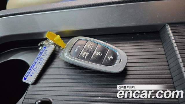 Hyundai Staria 2022 — photo 19
