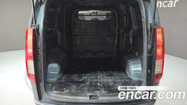 Hyundai Staria 2022 — photo 20