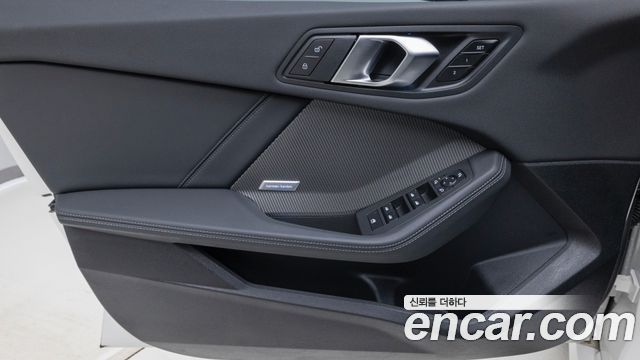 BMW 2-Series 2025 — photo 17