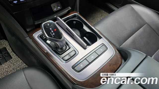 Hyundai Equus 2014 — photo 12