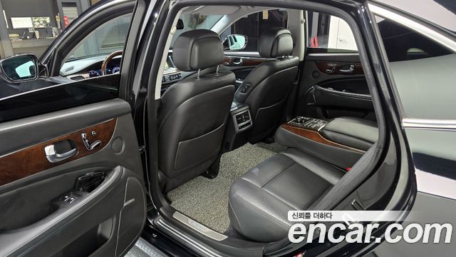 Hyundai Equus 2014 — photo 18