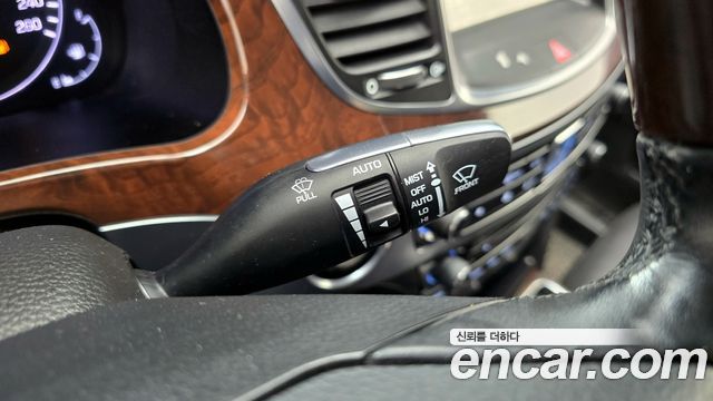 Hyundai Equus 2014 — photo 23