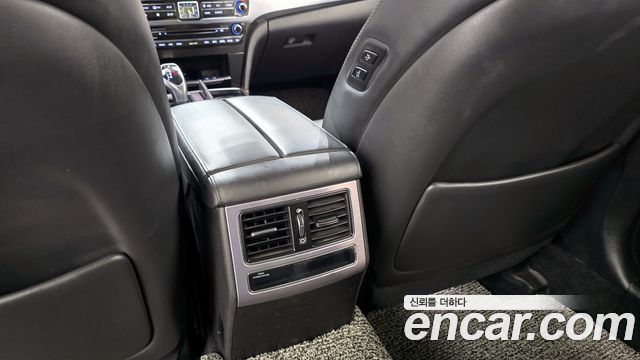 Hyundai Equus 2014 — photo 30