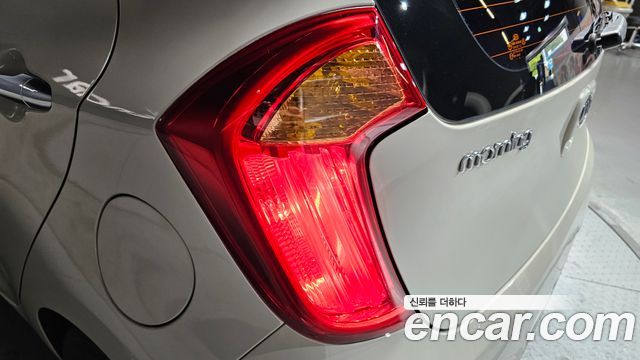 Kia morning 2012 — photo 9