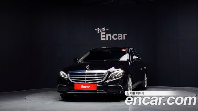 Mercedes-Benz E-Class 2020 — photo 3