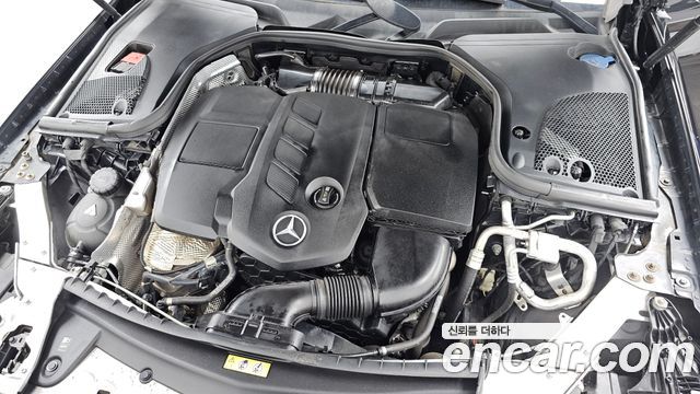 Mercedes-Benz E-Class 2020 — photo 6