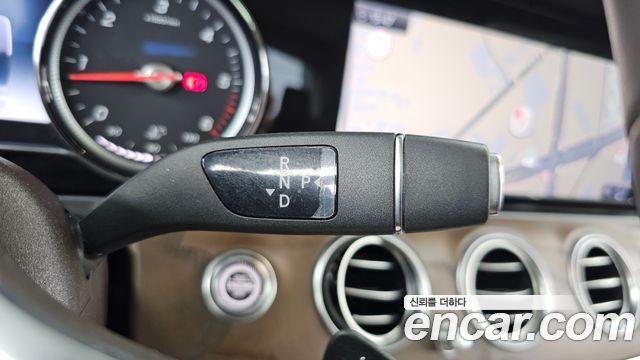 Mercedes-Benz E-Class 2020 — photo 12