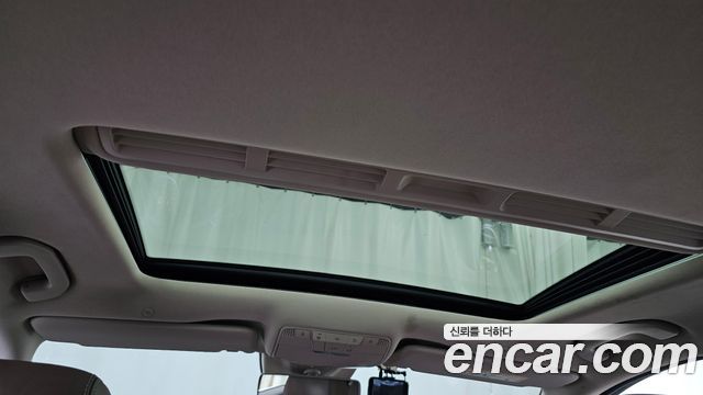 Mercedes-Benz E-Class 2020 — photo 23