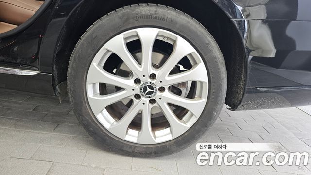 Mercedes-Benz E-Class 2020 — photo 7