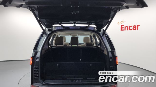 Land Rover Discovery 2019 — photo 31