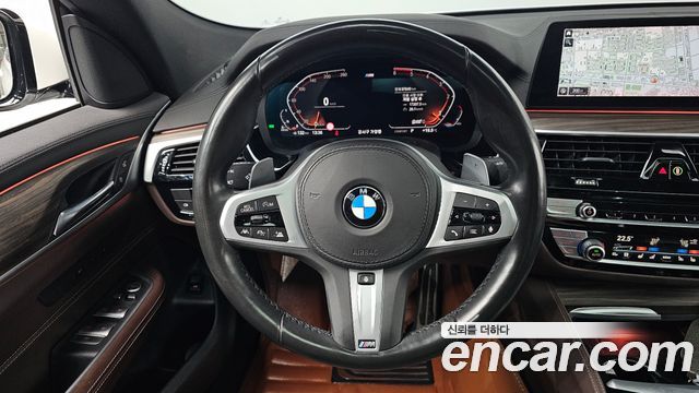 BMW Gran Turismo 2020 — photo 18