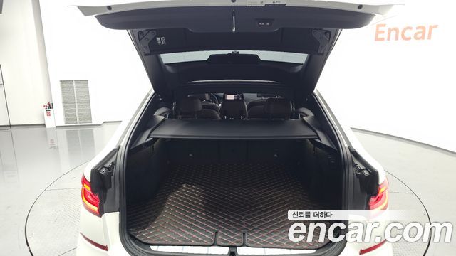 BMW Gran Turismo 2020 — photo 26