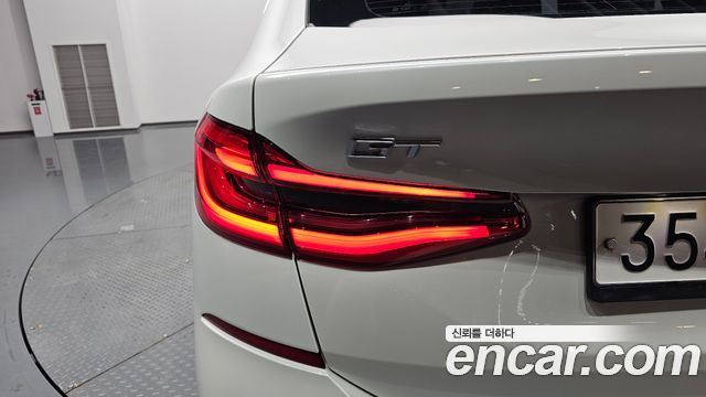 BMW Gran Turismo 2020 — photo 9