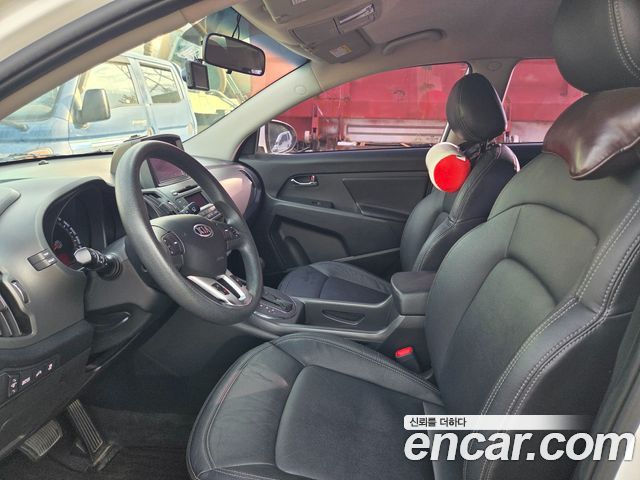 Kia Sportage 2011 — photo 9