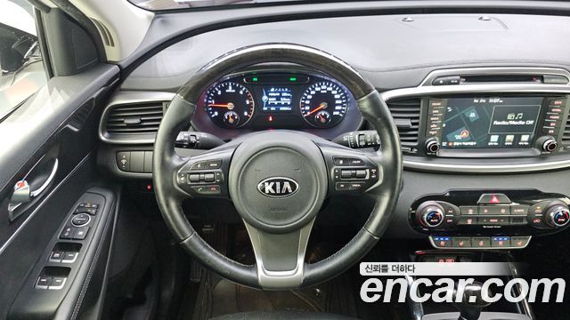 Kia Sorento 2015 — photo 13
