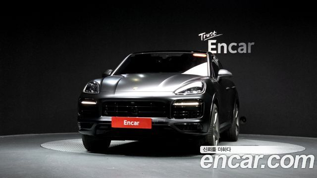 Porsche Cayenne 2023 — photo 3