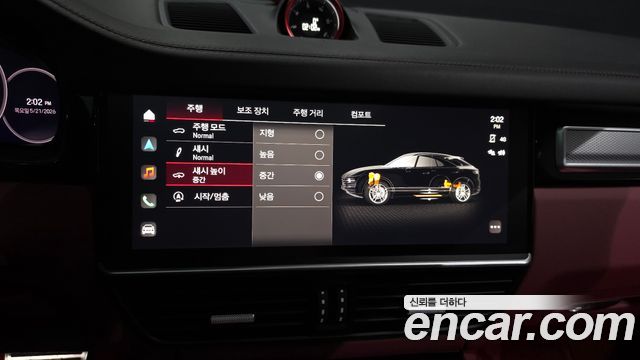 Porsche Cayenne 2023 — photo 22