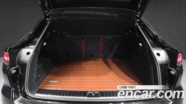 Porsche Cayenne 2023 — photo 26