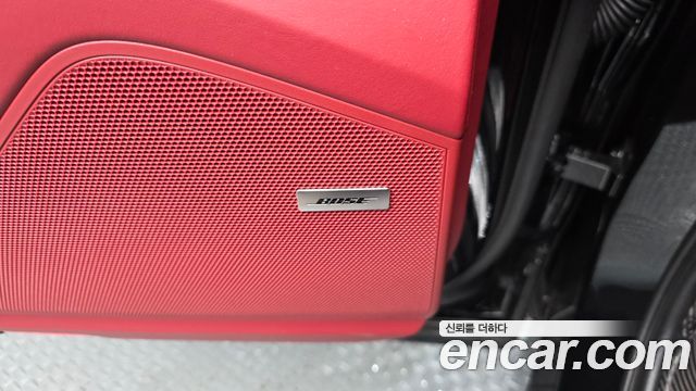 Porsche Cayenne 2023 — photo 28