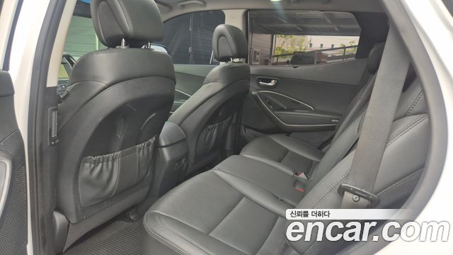 Hyundai Santafe 2016 — photo 16