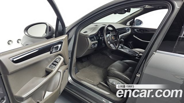 Porsche Macan 2014 — photo 13