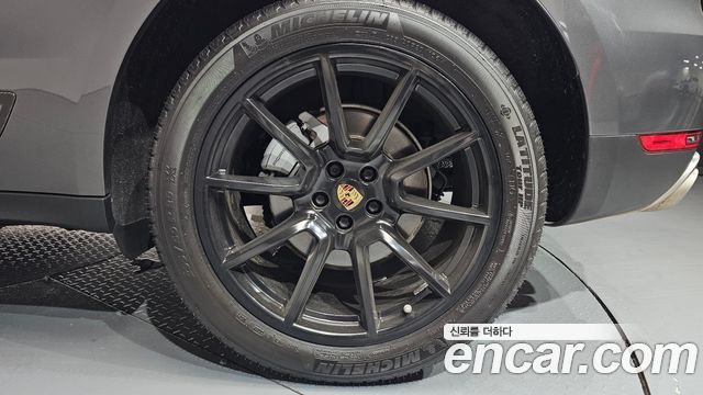 Porsche Macan 2014 — photo 7