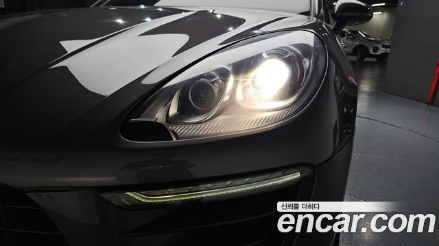 Porsche Macan 2014 — photo 8