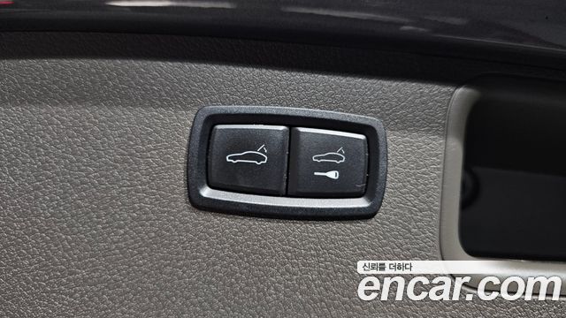 Porsche Macan 2014 — photo 36
