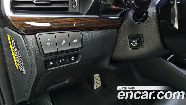 Kia K7 2018 — photo 14
