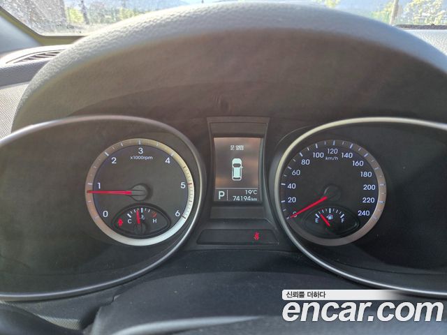 Hyundai Santafe 2013 — photo 16