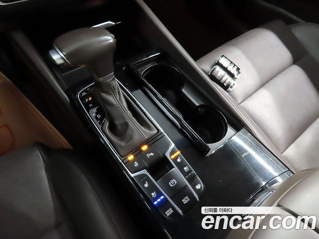Kia K7 2017 — photo 14