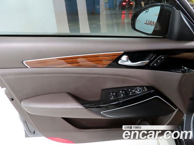 Kia K7 2017 — photo 15