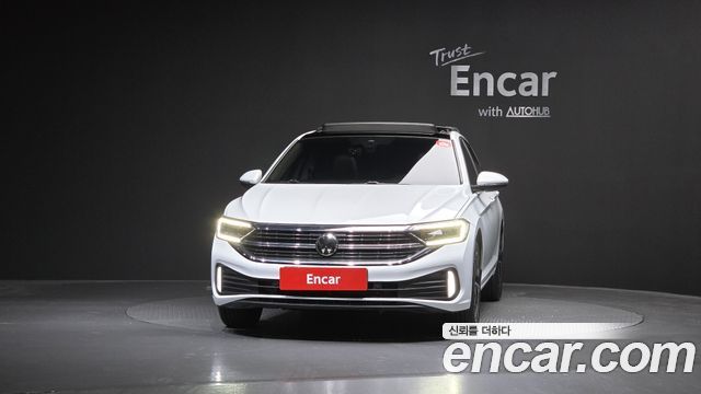 Volkswagen Jetta 2023 — photo 3