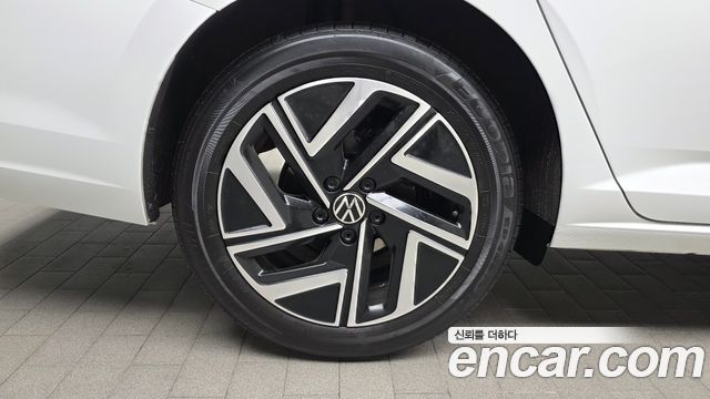 Volkswagen Jetta 2023 — photo 5