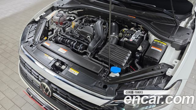 Volkswagen Jetta 2023 — photo 6