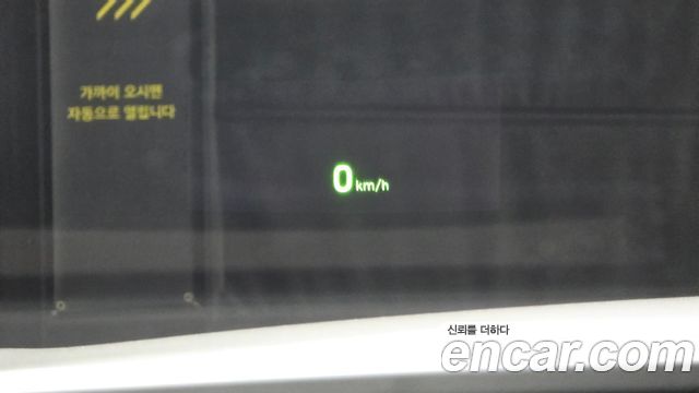 Genesis EQ900 2016 — photo 16