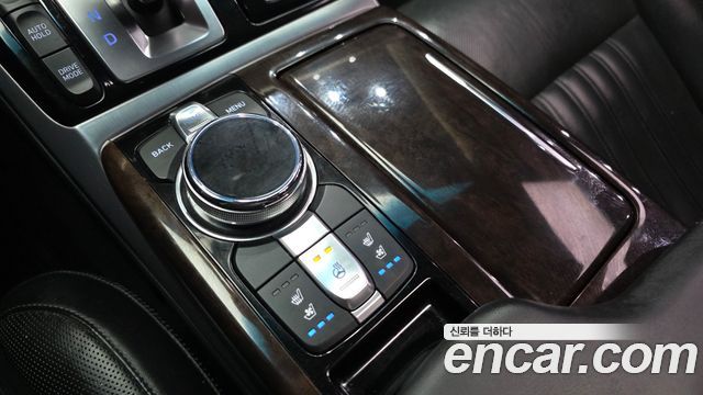 Genesis EQ900 2016 — photo 17