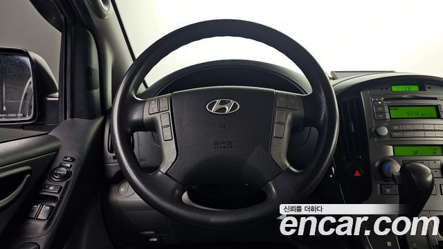 Hyundai Starex 2014 — photo 13