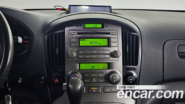 Hyundai Starex 2014 — photo 16