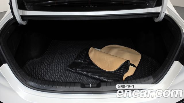 Kia K3 2019 — photo 23