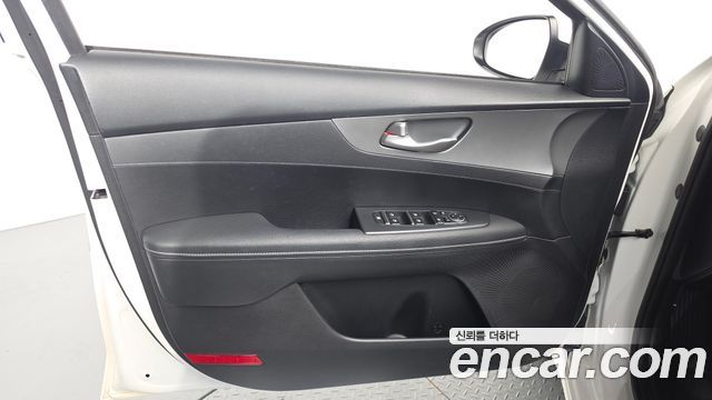 Kia K3 2019 — photo 14