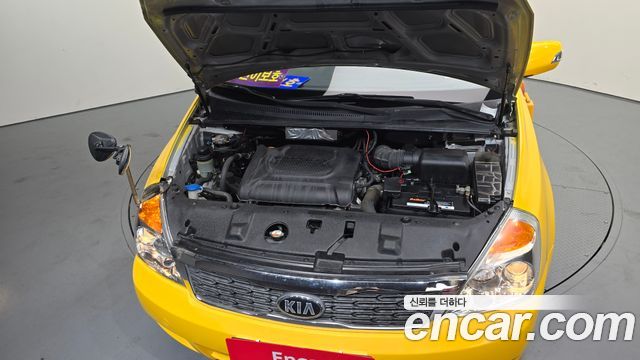 Kia Canival 2014 — photo 6
