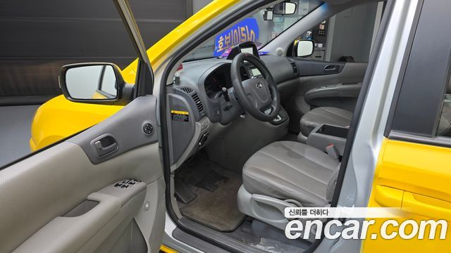 Kia Canival 2014 — photo 13