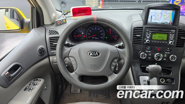 Kia Canival 2014 — photo 19