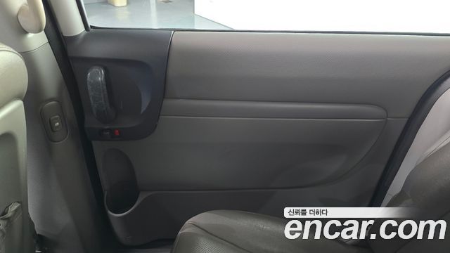 Kia Canival 2014 — photo 15