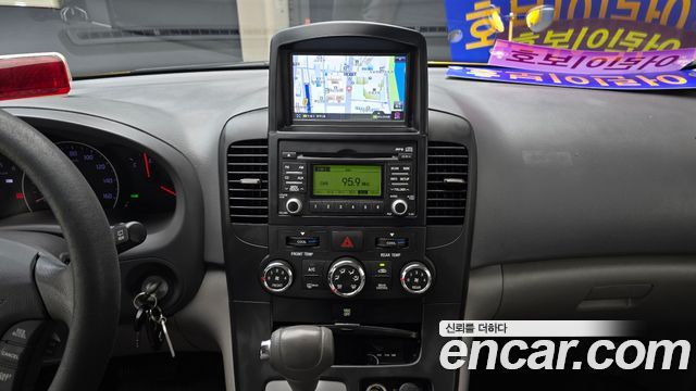 Kia Canival 2014 — photo 27