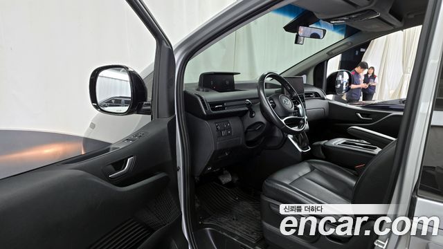 Hyundai Staria 2022 — photo 13