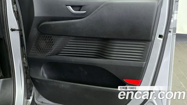 Hyundai Staria 2022 — photo 15